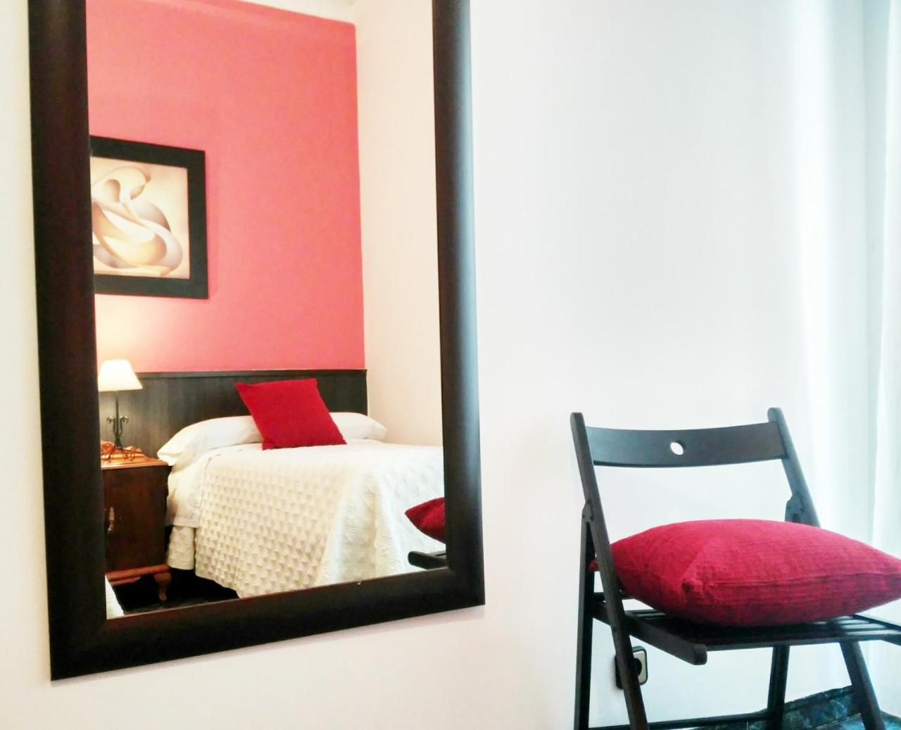 Bruna Paseo Del Prado Guest house 2*